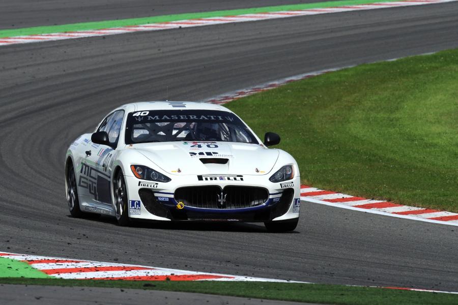  Maserati GranTurismo MC GT4 2009 года  (фото 32 из 71)
